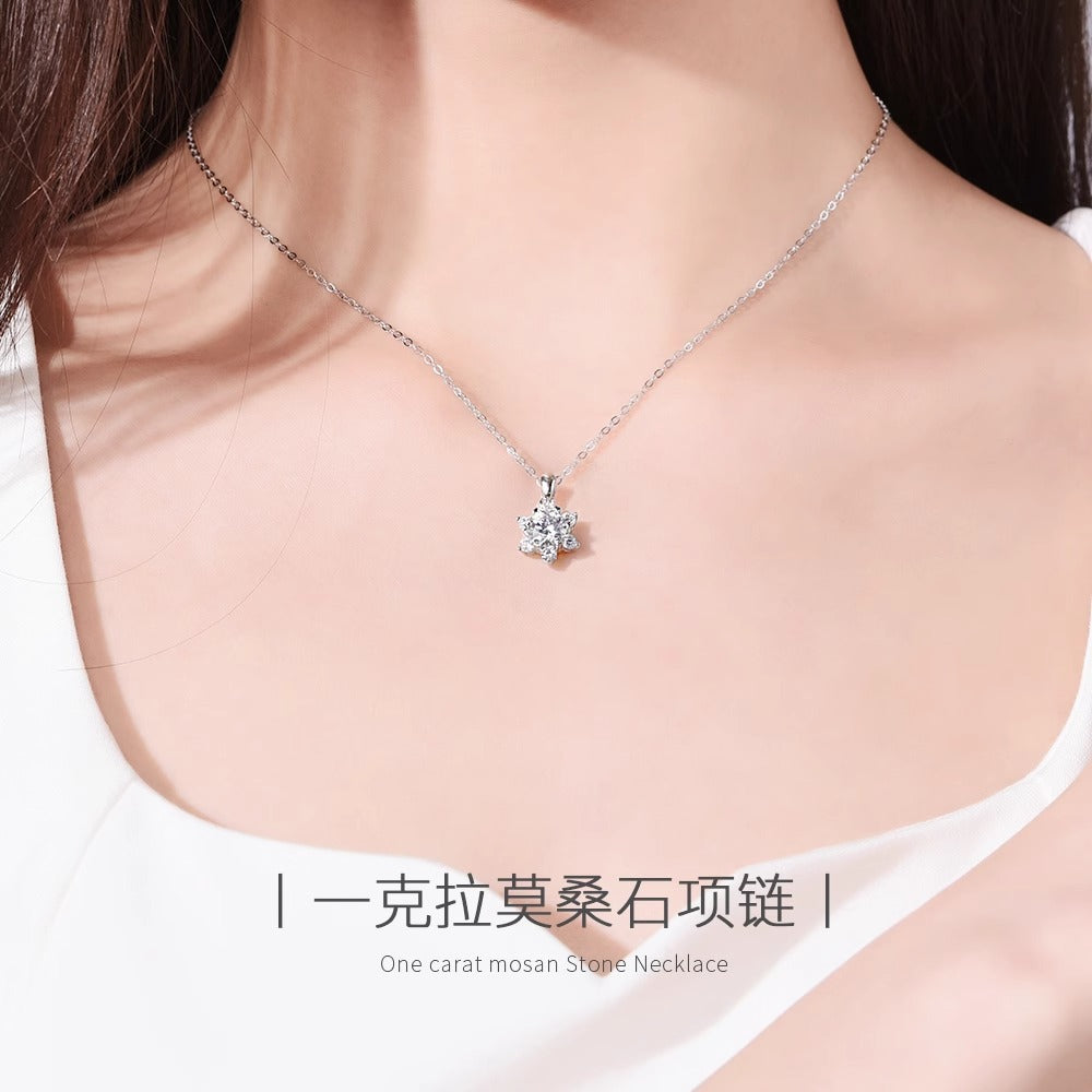 Best-selling 925 pure silver moissanite snowflake necklace, color-fast female pendant, luxury and exclusive high-end collar necklace
