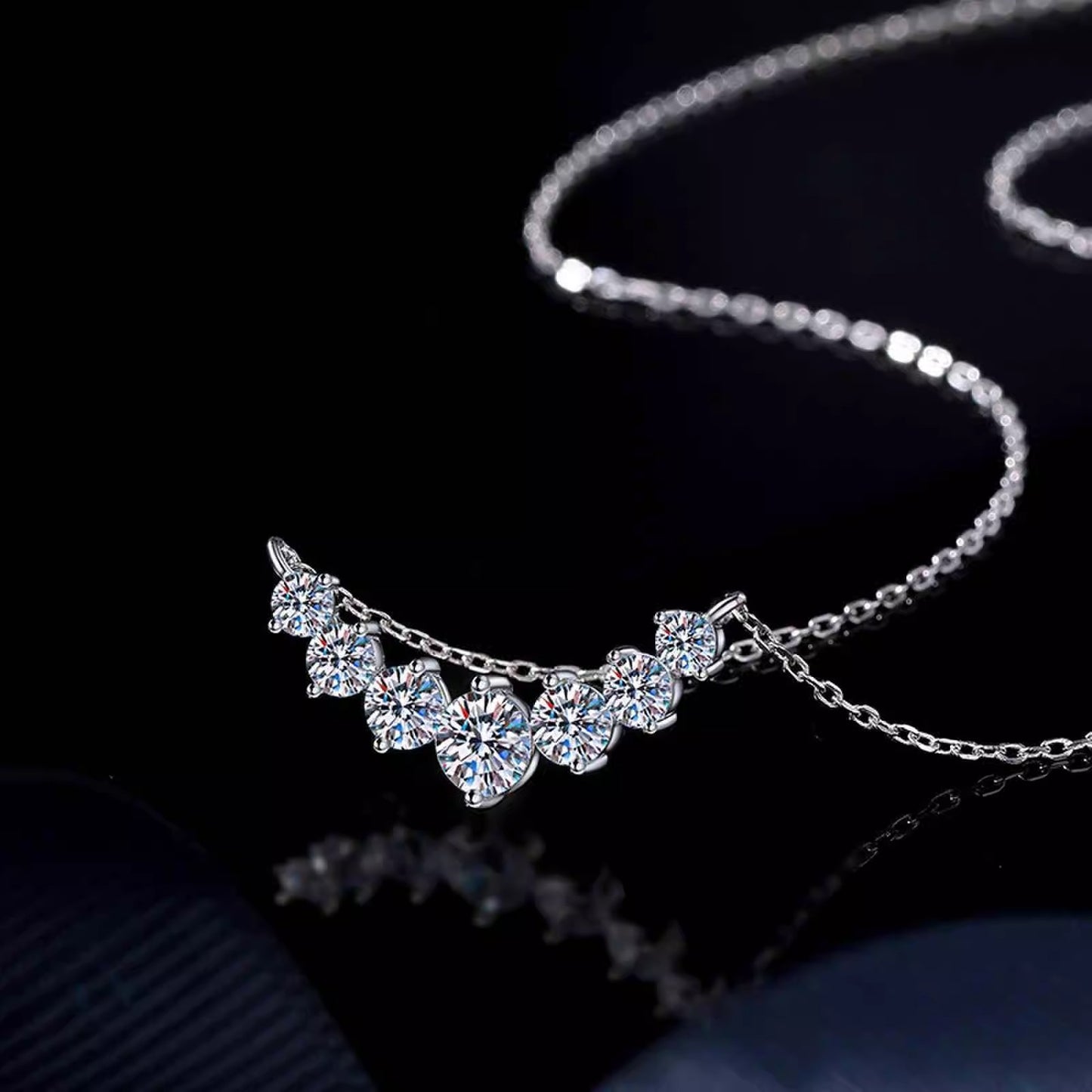 925 Silver Smiling Seven Princess Necklace Accessories, High-end, Versatile Moissanite Pendant, Women's Ins Simple Collar Chain