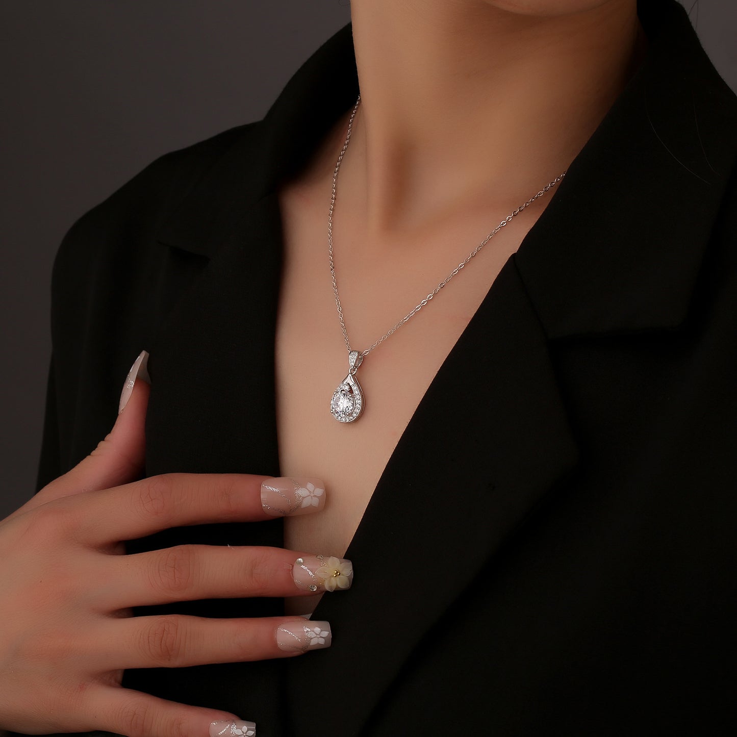 Moissanite 925 Sterling Silver Necklace Jewelry for Women, Versatile High-end Drip Pendant Mother's Day Gift Cross-border New Product
