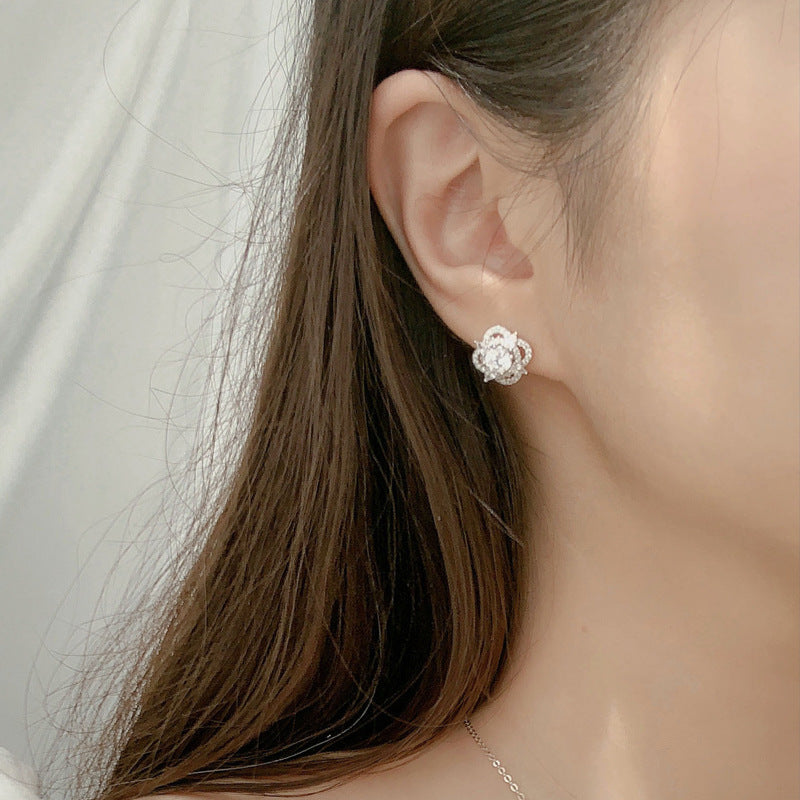 925 Silver Women's Four-leaf Clover Earrings, High-end Moissanite Jewelry, Stylish Korean-style Earrings