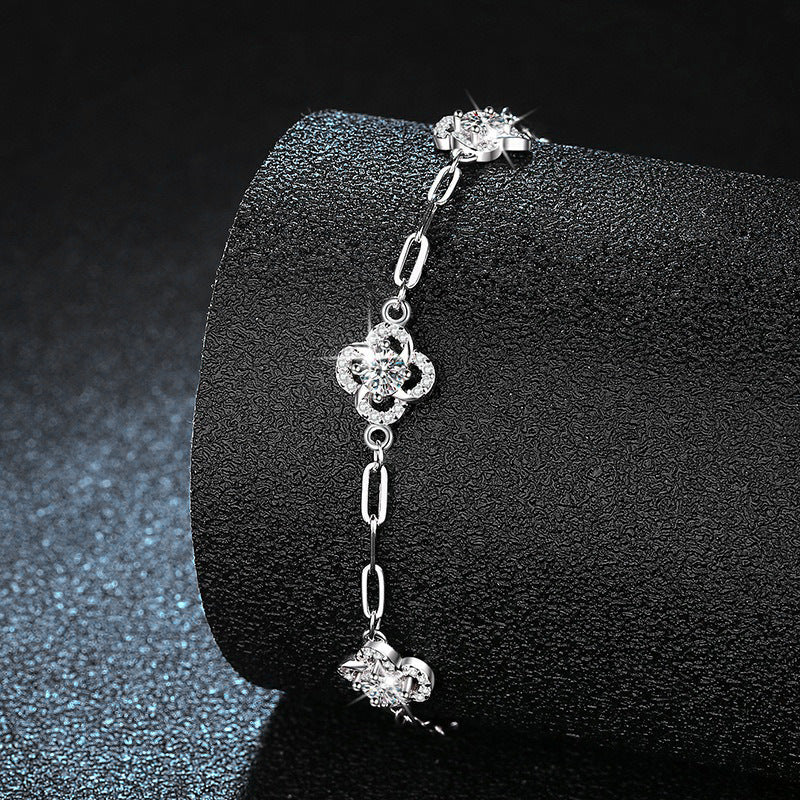 Cross-border S925 Sterling Silver Moissanite Four-Leaf Clover Bracelet High Version Non-Fading Bracelet Queen's Day Jewelry