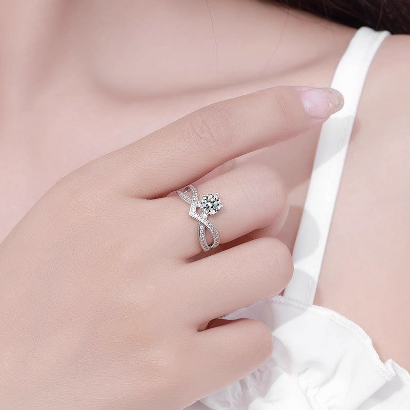 Moissanite 925 Sterling Silver Ring, Personalized Exaggerated Six-Claw Crown Diamond Ring Jewelry, Closed Finger Ring, Gift for Girlfriend