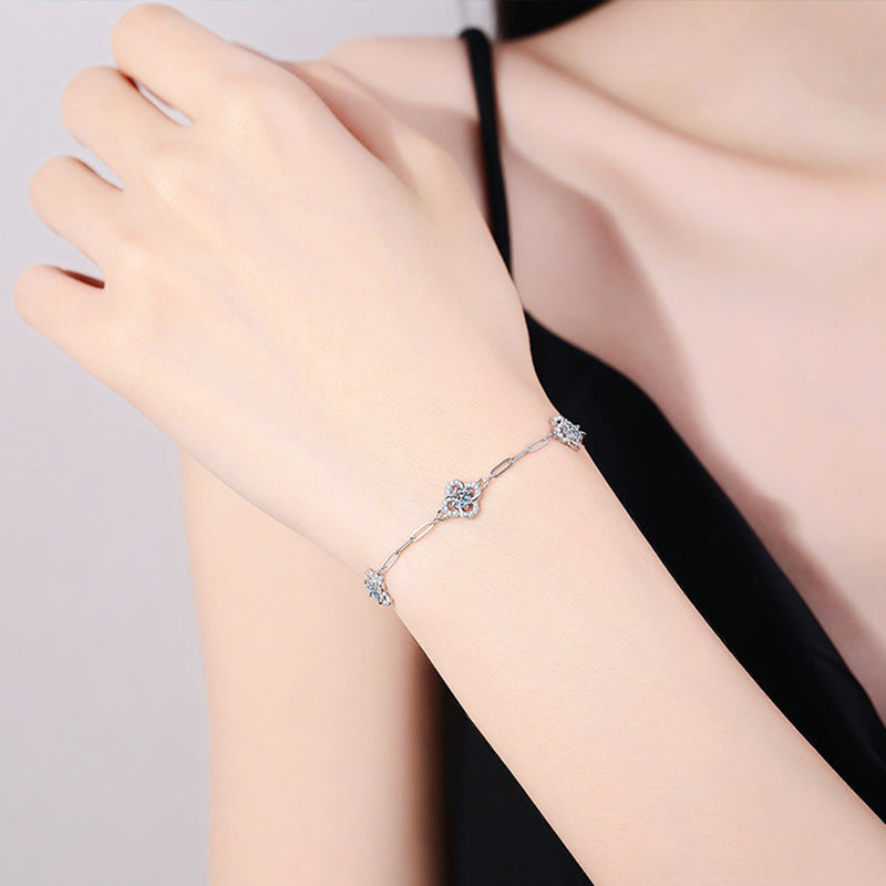 Cross-border S925 Sterling Silver Moissanite Four-Leaf Clover Bracelet High Version Non-Fading Bracelet Queen's Day Jewelry