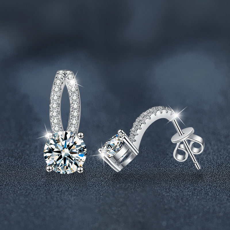 Moissanite earring, 925 pure silver, high-end simple and elegant style, four-claw earring, unique design sense