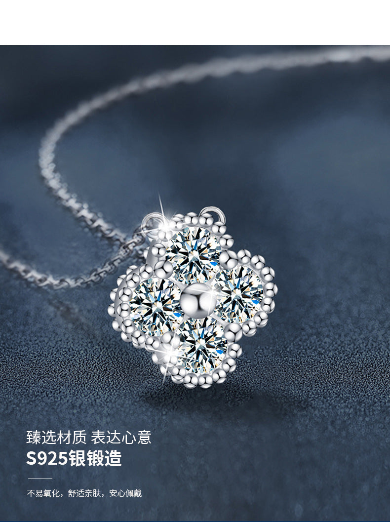 925 Sterling Silver Moissanite Four-leaf Clover Necklace, Color-fast High-grade Pendant Collar Chain Cross-border Popular Jewelry Item