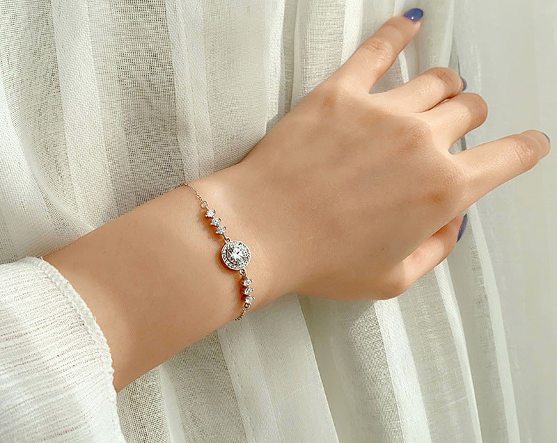Minimalist Moissanite Bracelet for Women, Ins Style, Starry Sky, Round Package, Elegant and Simple Hand Jewelry, Student Best Friend Birthday Gift