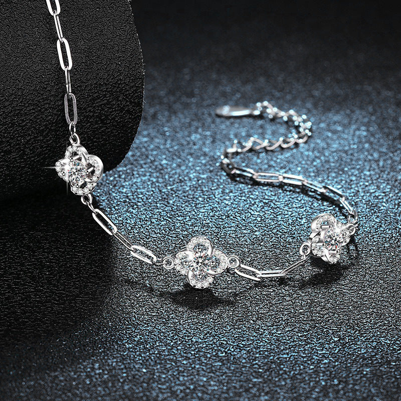 Cross-border S925 Sterling Silver Moissanite Four-Leaf Clover Bracelet High Version Non-Fading Bracelet Queen's Day Jewelry