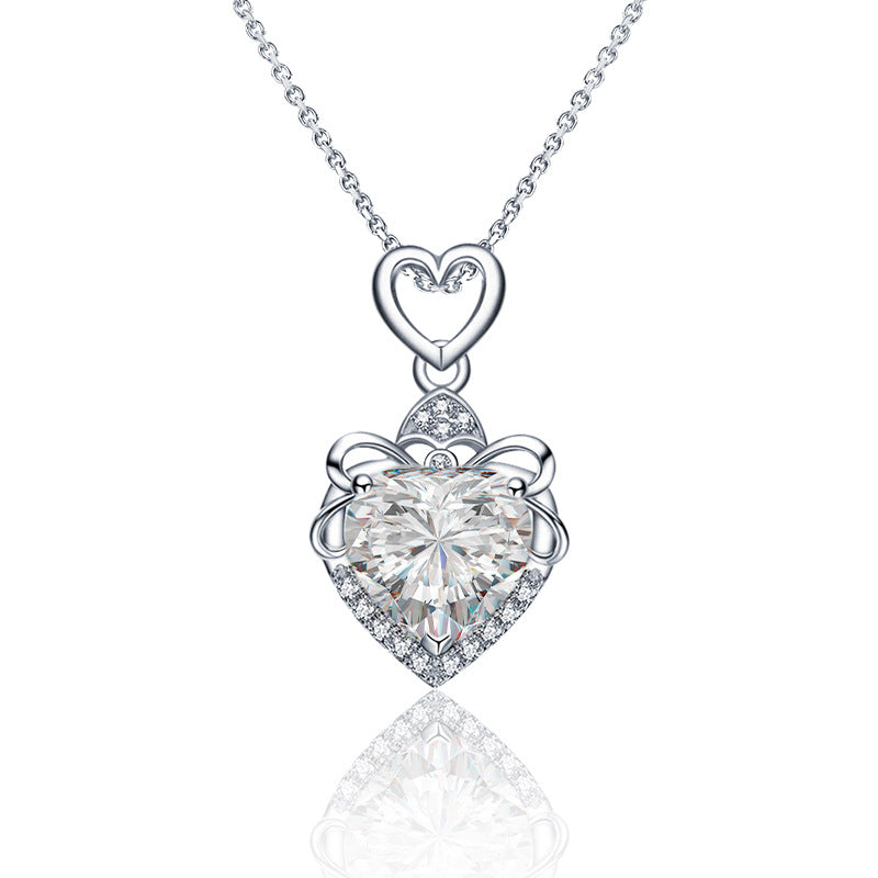 Cross-border jewelry 925 pure silver necklace for women, high-end luxury moissanite heart pendant collar chain