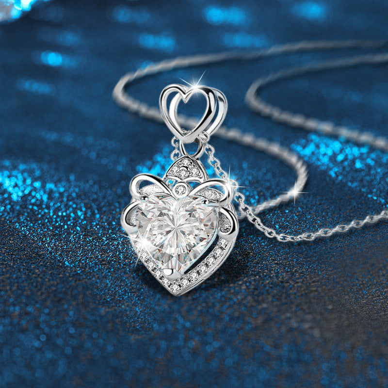 Cross-border jewelry 925 pure silver necklace for women, high-end luxury moissanite heart pendant collar chain