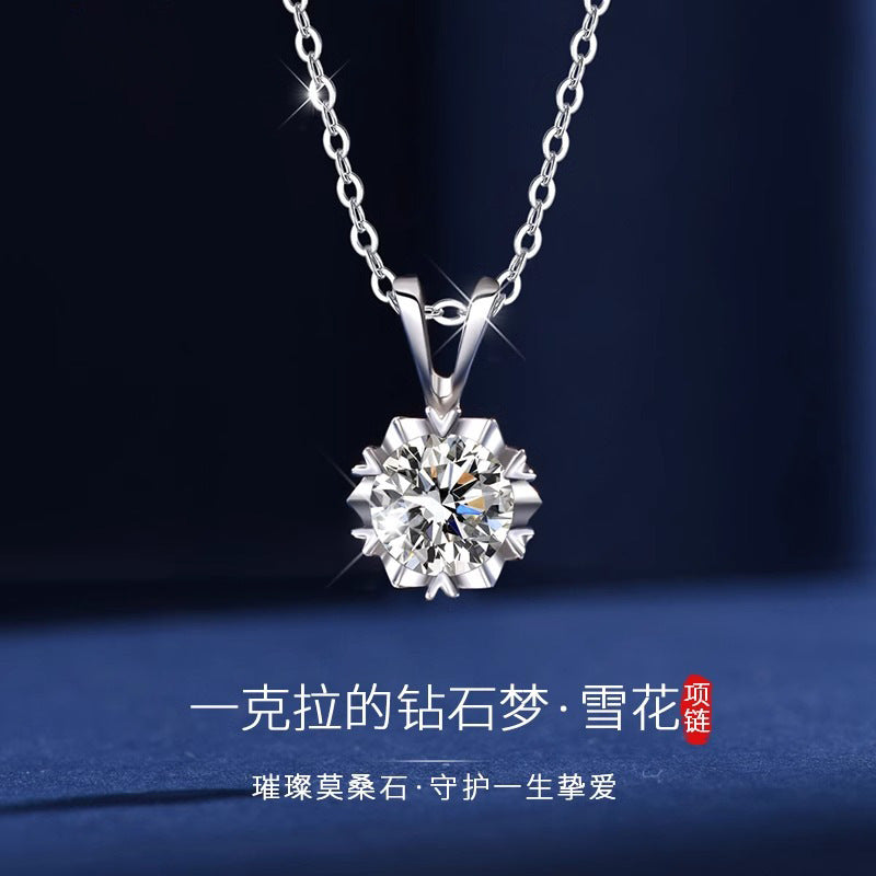 925 Sterling Silver Heart-shaped Hexagram Necklace, Women's Lightweight Luxury Unique Moissanite Snowflake Pendant Accessories, Gift for Girlfriend
