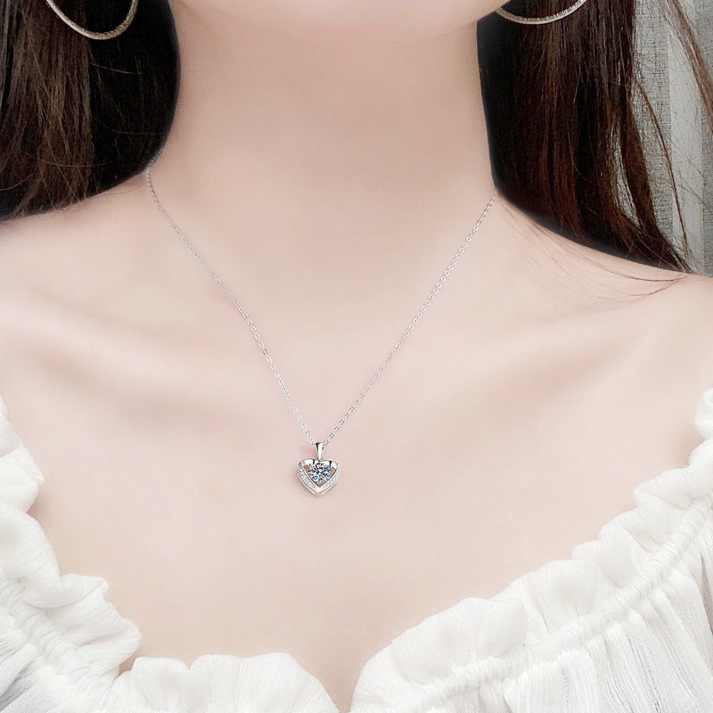 Moissanite necklace jewelry for women, high-end 925 silver heart pendant collar chain