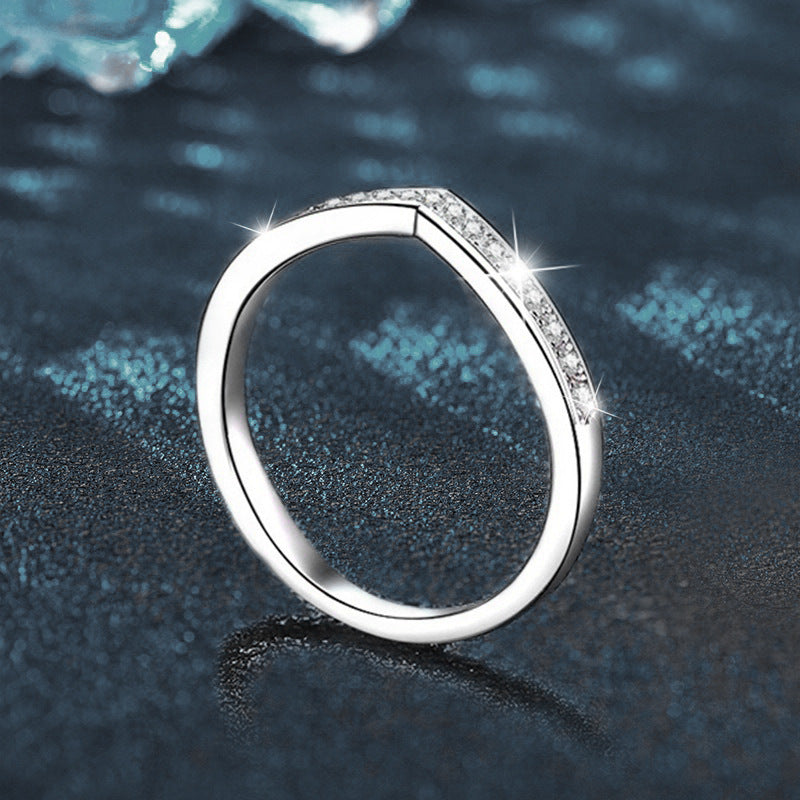 925 Silver V-shaped Ring for Women, Unique High-end Lightweight Luxury Moissanite Ring with Diamond Set