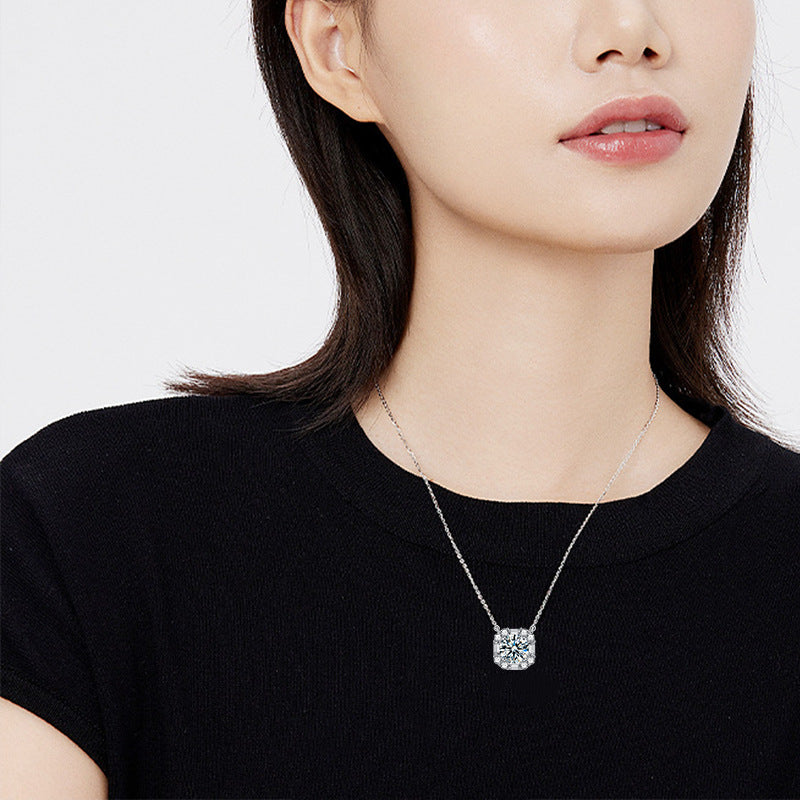 S925 Sterling Silver Sugar Cube Necklace, Designer Moissanite Pendant, Autumn/Winter Jewelry, Cross-border European and American Fashion Clavicle Chain