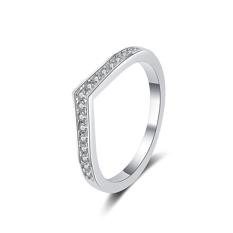 925 Silver V-shaped Ring for Women, Unique High-end Lightweight Luxury Moissanite Ring with Diamond Set