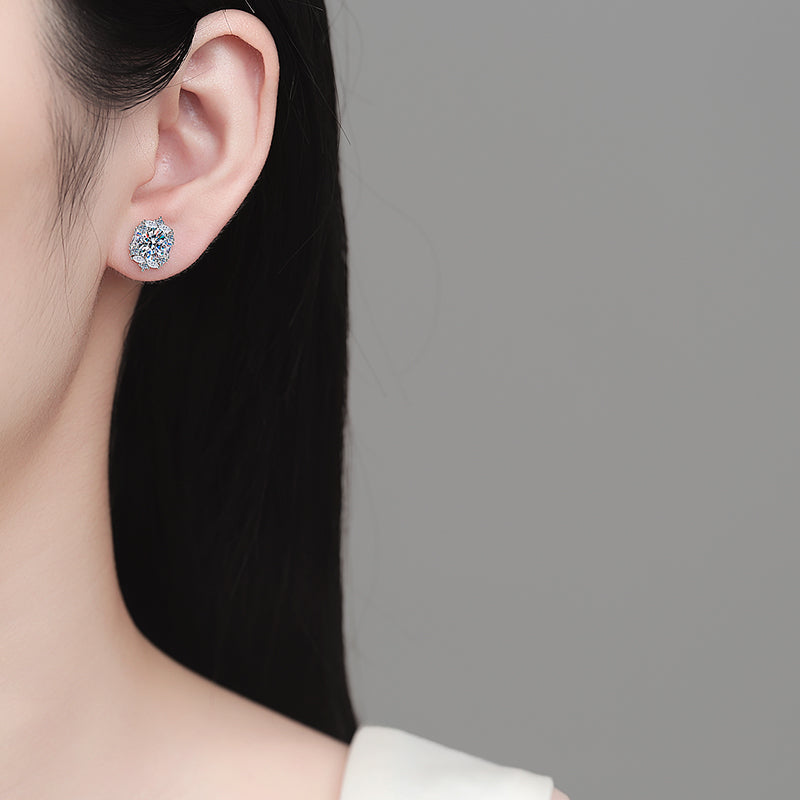 Starlight Oval Moissanite Earrings