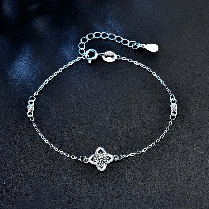 Moissanite four-leaf clover bracelet for women 925 pure silver ins spring forest style Korean version bracelet girlfriend unique accessory