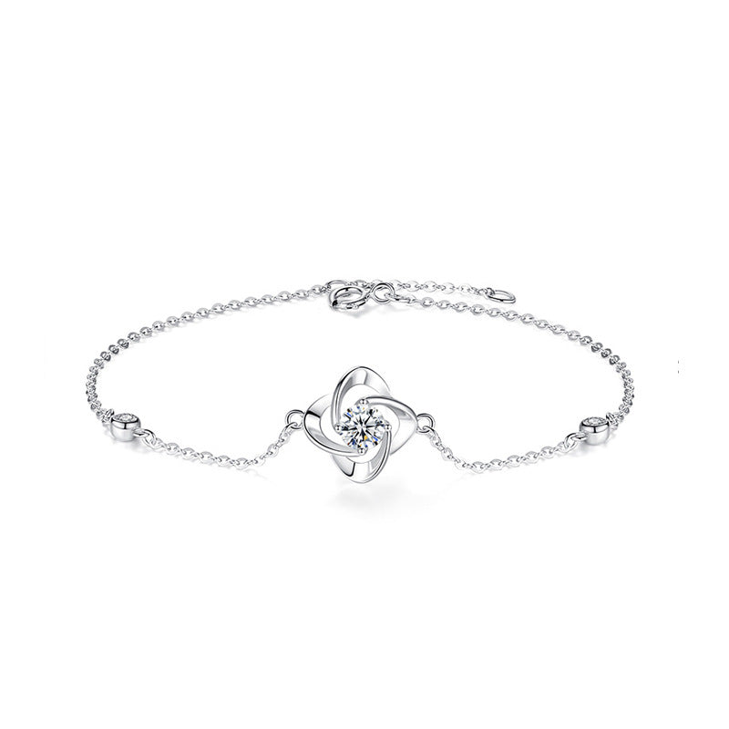 Moissanite four-leaf clover bracelet for women 925 sterling silver ins spring forest style Korean style bracelet bestie niche hand jewelry 