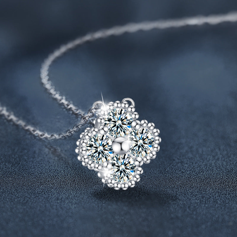 925 Sterling Silver Moissanite Four-leaf Clover Necklace, Color-fast High-grade Pendant Collar Chain Cross-border Popular Jewelry Item